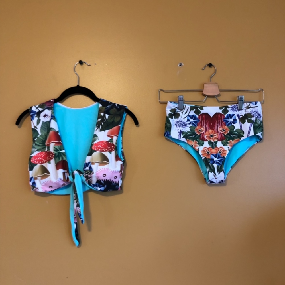 NWOT Bikini with floral/mushroom print